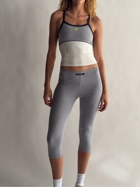 NWT Dairy Boy Wag Capri